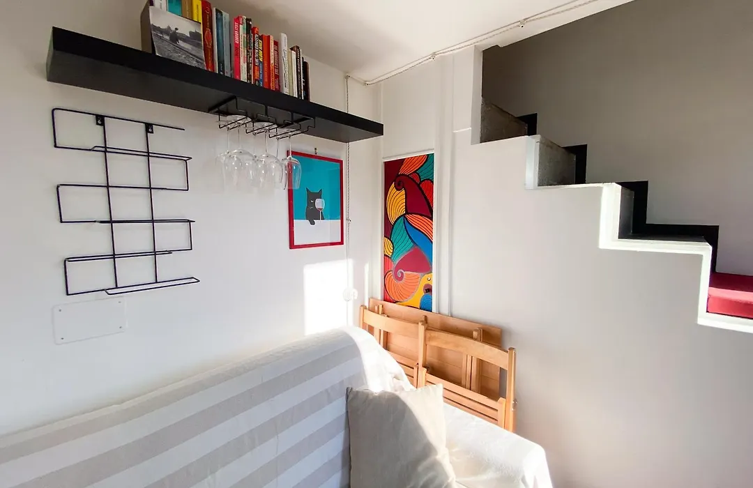 The Artful Flat-1